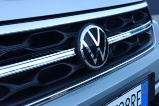 VOLKSWAGEN T-Roc usata, con Airbag testa