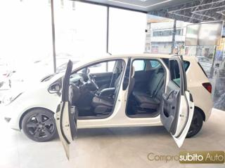 OPEL Meriva usata, con Specchietti laterali elettrici
