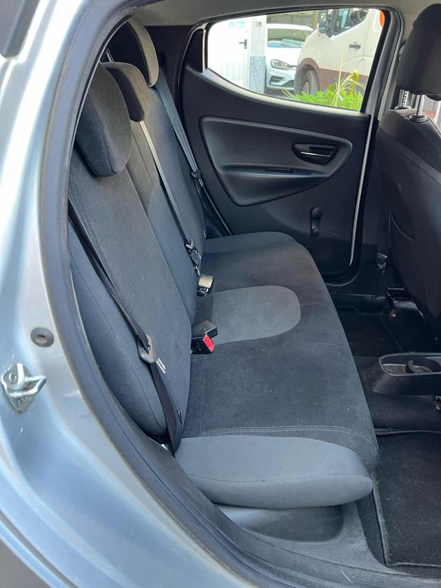 LANCIA Ypsilon usata 12