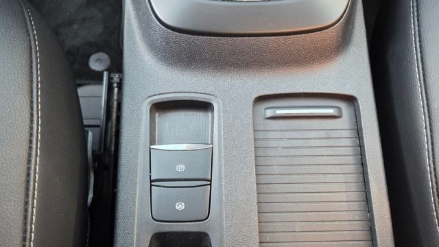 FORD Kuga usata, con Specchietti laterali elettrici