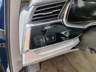 AUDI Q7 usata, con Riconoscimento dei segnali stradali