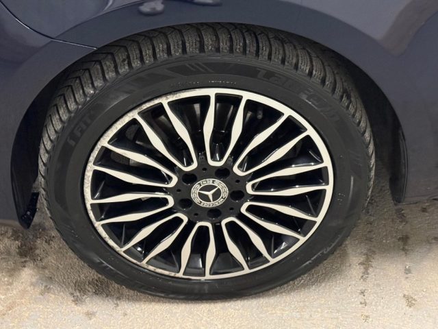 MERCEDES-BENZ V 250 usata, con Chiusura centralizzata