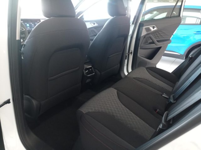 MG HS usata, con Fendinebbia