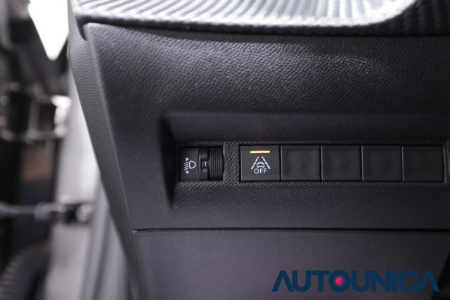 PEUGEOT 208 usata, con Autoradio digitale