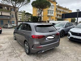 MERCEDES-BENZ B 200 usata, con Fari LED