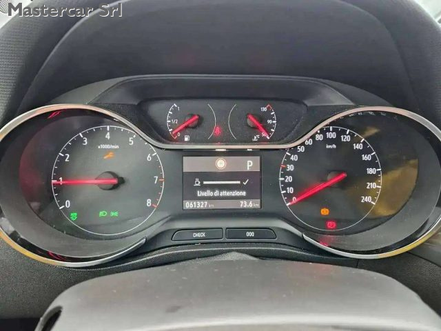 OPEL Crossland X usata, con Park Distance Control
