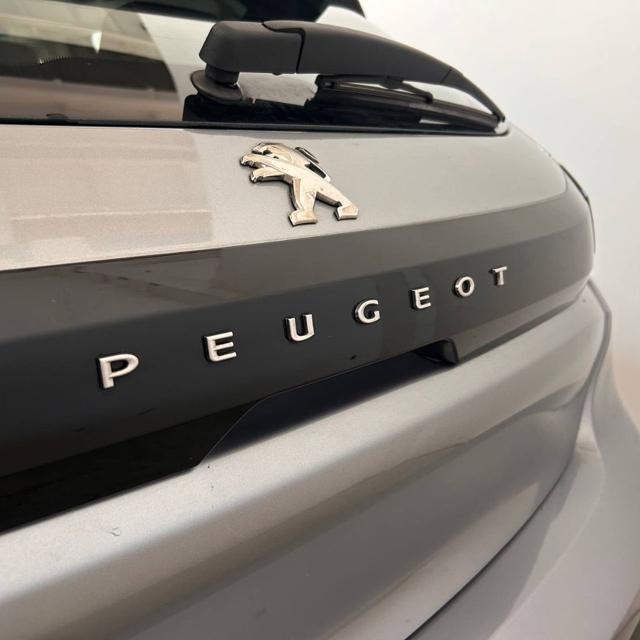 PEUGEOT 208 usata, con Isofix