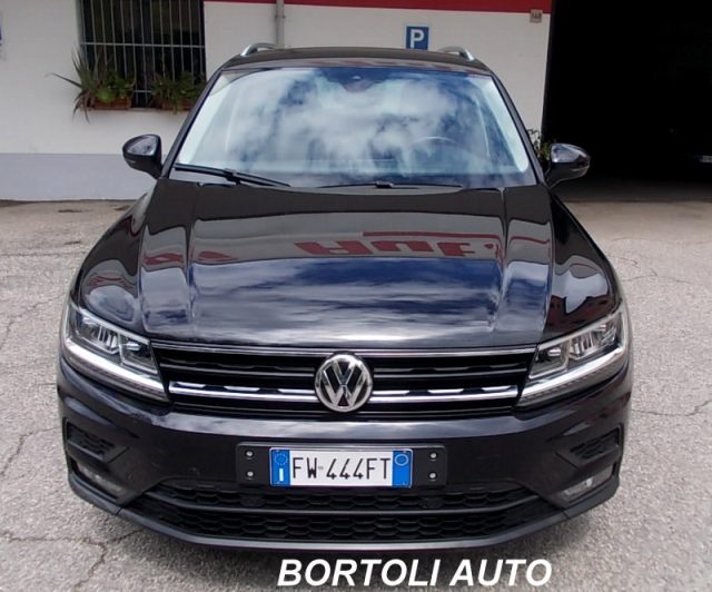 VOLKSWAGEN Tiguan usata, con Airbag laterali