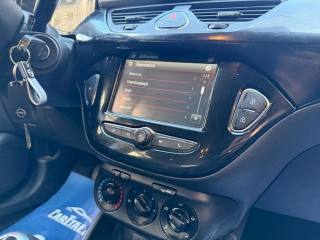 OPEL Corsa usata, con USB