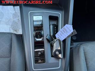 VOLKSWAGEN Golf usata, con USB