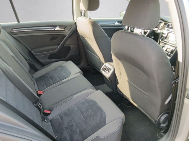 VOLKSWAGEN Golf usata, con Climatizzatore