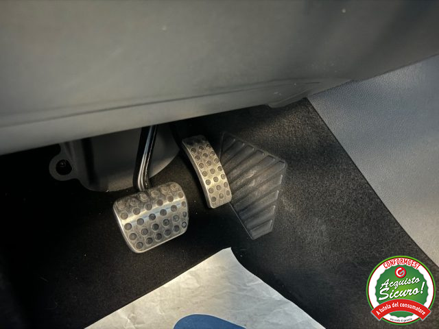 MERCEDES-BENZ B 180 usata, con Sedile posteriore sdoppiato
