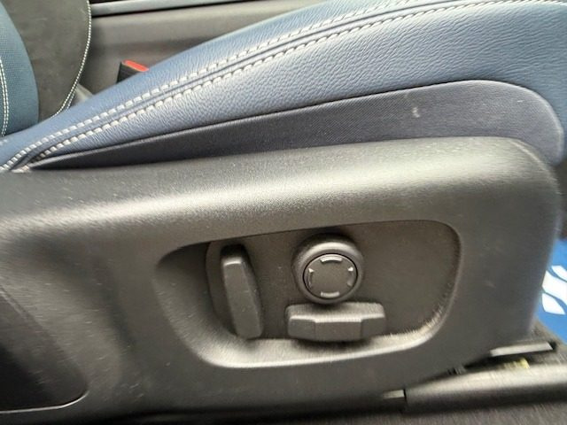 LAND ROVER Range Rover Velar usata, con Climatizzatore