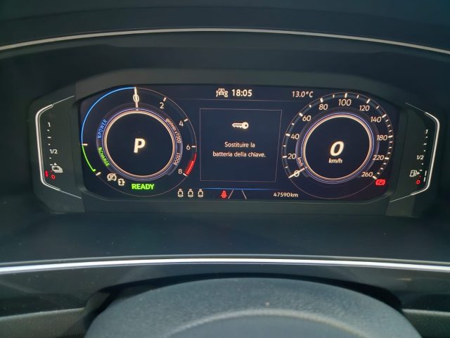VOLKSWAGEN Tiguan usata, con Park Distance Control