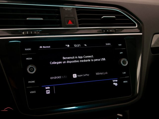 VOLKSWAGEN Tiguan usata, con Sensori di parcheggio anteriori