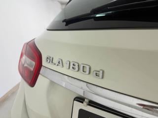 MERCEDES-BENZ GLA 180 usata, con Boardcomputer