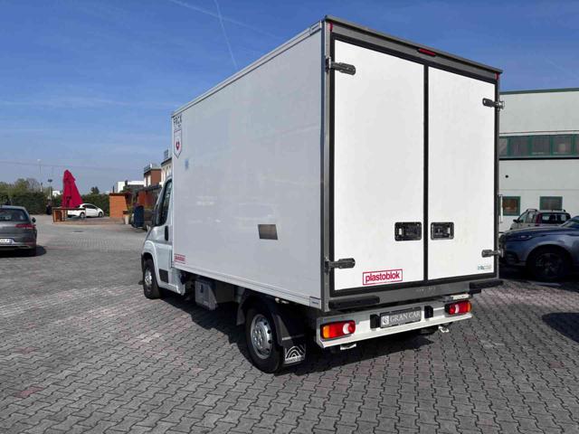 PEUGEOT Boxer usata, con Autoradio