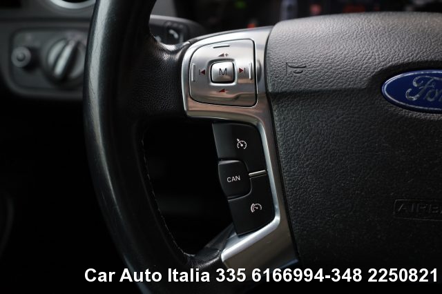 FORD S-Max usata, con Sensori di parcheggio posteriori