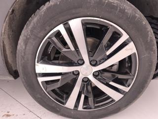 PEUGEOT 3008 usata, con Luci diurne