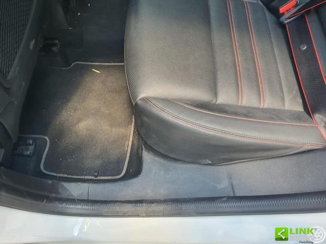 RENAULT Arkana usata, con Bracciolo