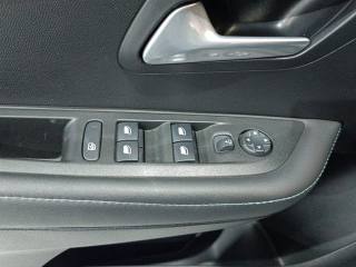 PEUGEOT 208 usata, con Sensore di pioggia