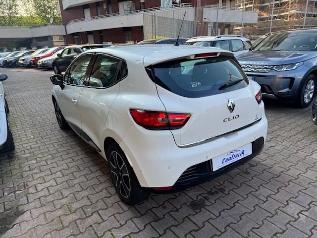 RENAULT Clio usata, con Autoradio