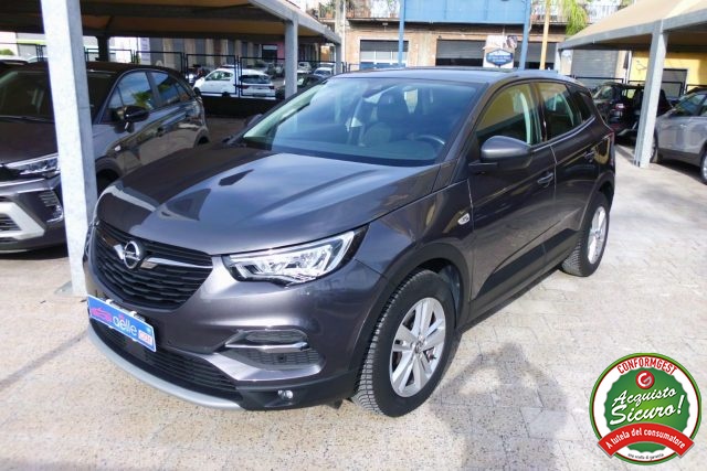 OPEL Grandland usata, con Autoradio