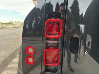 LAND ROVER Defender usata, con Supporto lombare