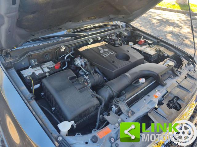 MITSUBISHI Pajero usata 40