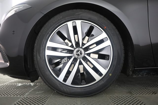 MERCEDES-BENZ A 180 usata 8