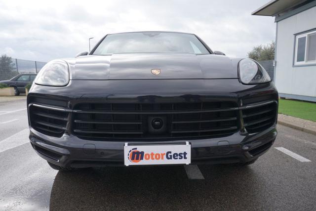 PORSCHE Cayenne usata, con Luci diurne LED