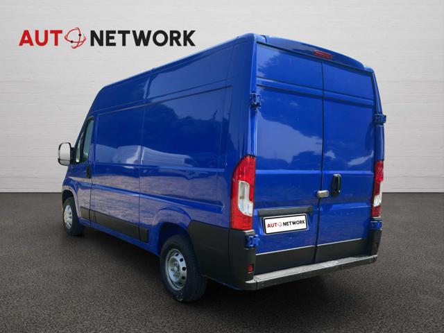 PEUGEOT Boxer usata, con Alzacristalli elettrici