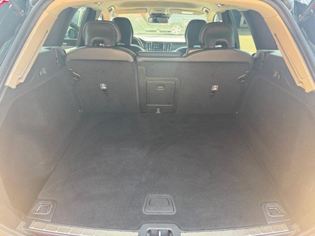 VOLVO XC60 usata, con Vetri oscurati