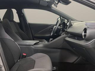 TOYOTA C-HR usata, con Controllo automatico clima