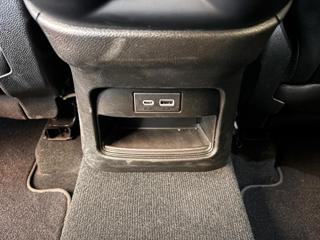 ALFA ROMEO Stelvio usata, con Sedile posteriore sdoppiato