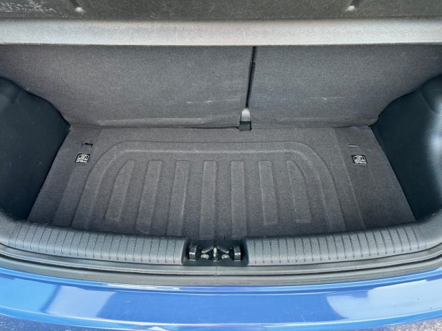 HYUNDAI i10 usata 18