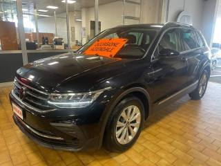 VOLKSWAGEN Tiguan usata, con Airbag