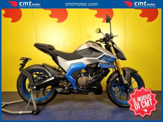 OTHERS-ANDERE OTHERS-ANDERE usata 0