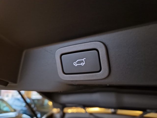 LAND ROVER Range Rover Sport usata, con USB