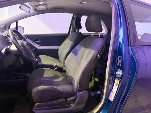 TOYOTA Yaris usata 4