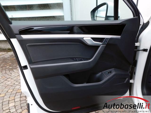 VOLKSWAGEN Touareg usata, con Sensore di luce