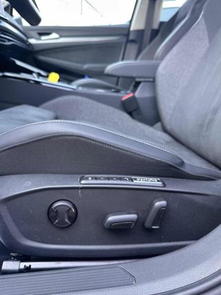 VOLKSWAGEN Golf usata, con Controllo automatico clima