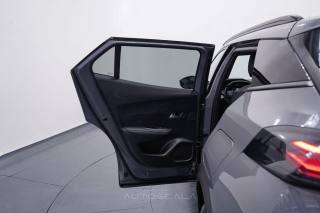 PEUGEOT 2008 usata, con Volante multifunzione