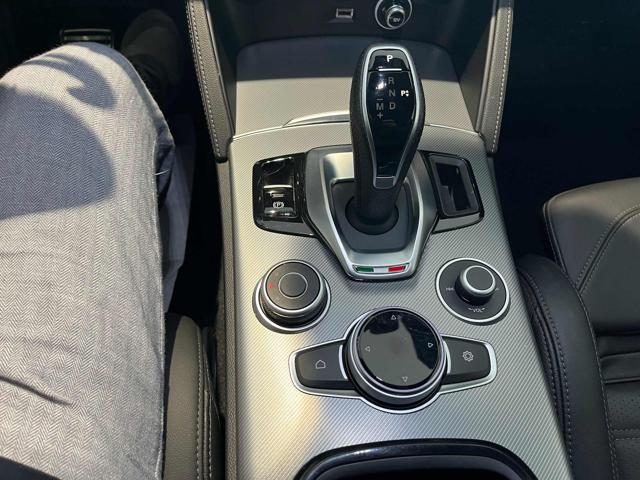 ALFA ROMEO Stelvio usata, con Sedile posteriore sdoppiato