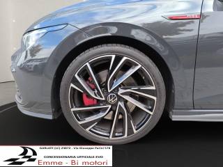 VOLKSWAGEN Golf usata, con MP3