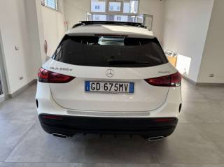 MERCEDES-BENZ GLA 200 usata, con Autoradio
