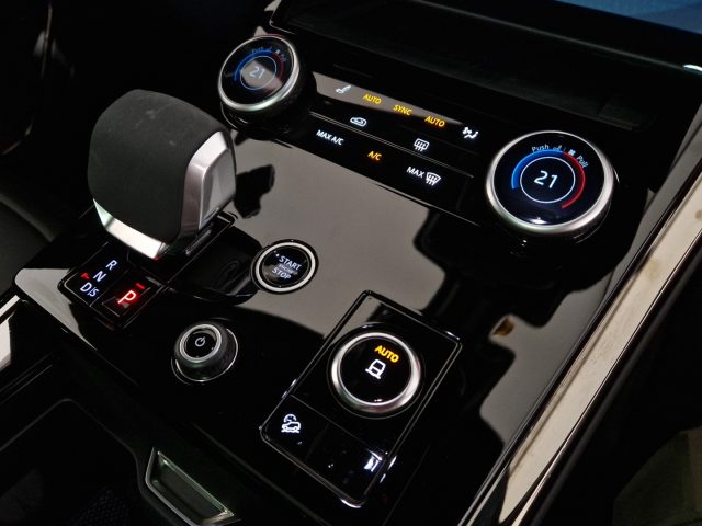 LAND ROVER Range Rover Sport usata, con Park Distance Control