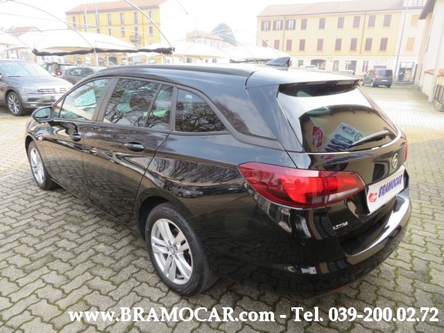 OPEL Astra usata, con Cerchi in lega