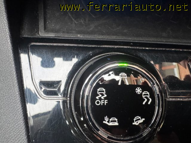 PEUGEOT 3008 usata, con Park Distance Control