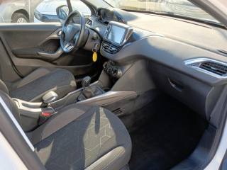 PEUGEOT 2008 usata, con Gancio traino